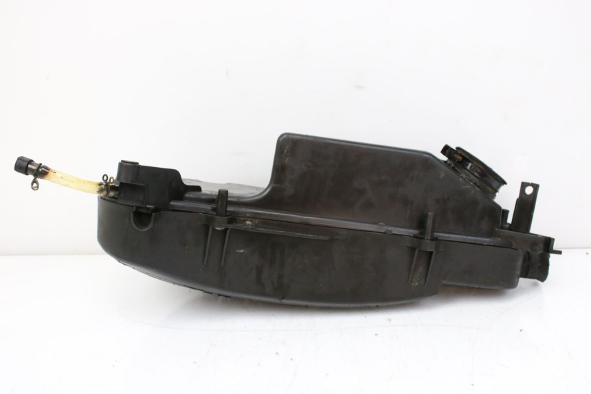 photo de CAJA DE AIRE KEEWAY OUTLOOK 125 (2007 - 2013) - Detalles de los puntos de fijación