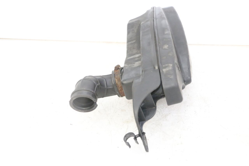 photo de CAJA FILTRO PEUGEOT SATELIS 125 (2013 - 2018) - Detalles de los puntos de fijación