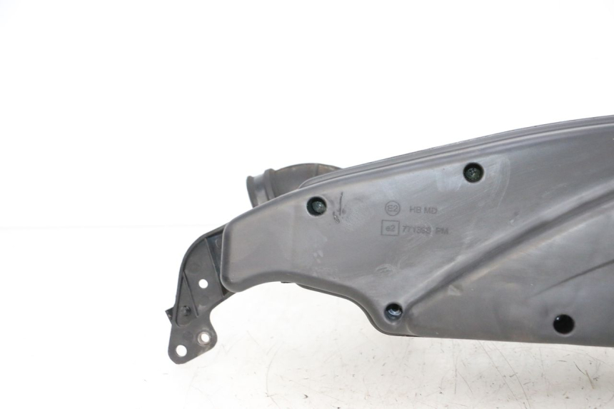 photo de CAJA FILTRO PEUGEOT SATELIS 125 (2013 - 2018) - Estado de la superficie y material