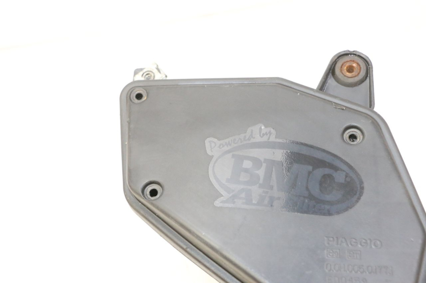 photo de CAJA FILTRO GILERA SMT SUPERMOTARD 50 (2009 - 2017) - Otra perspectiva