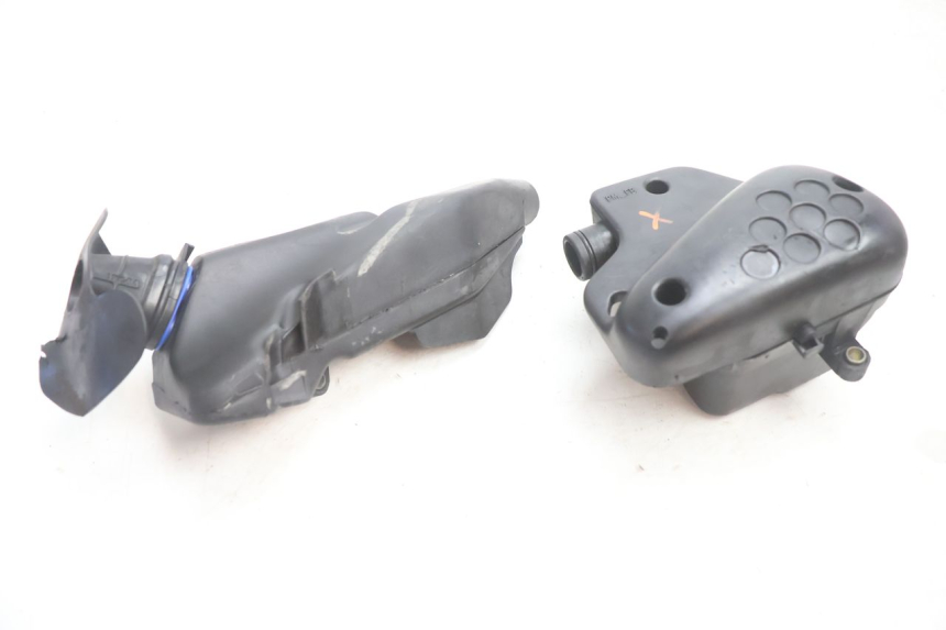 photo de CAJA FILTRO PEUGEOT SPEEDFIGHT LC 50 (1996 - 2002) - Estado de la superficie y material