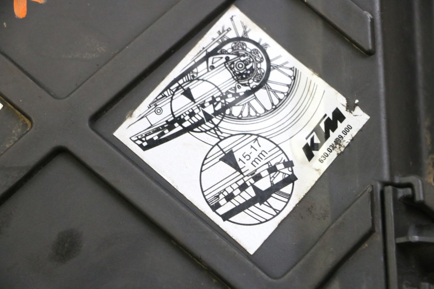 photo de CAJA FILTRO KTM SUPERENDURO R 950 (2005 - 2009) - Detalle de la pieza