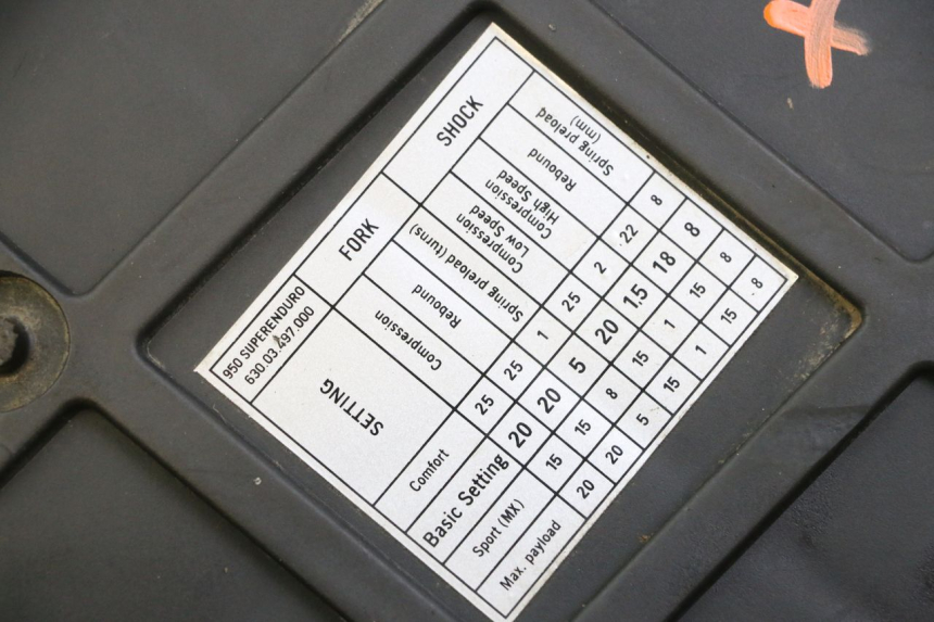 photo de CAJA FILTRO KTM SUPERENDURO R 950 (2005 - 2009) - Zoom estado de uso