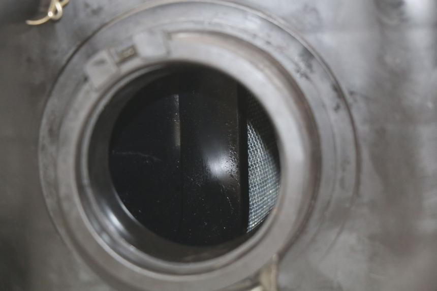 photo de CAJA DE AIRE SUZUKI SV N 650 (1999 - 2002) - Primer plano técnico