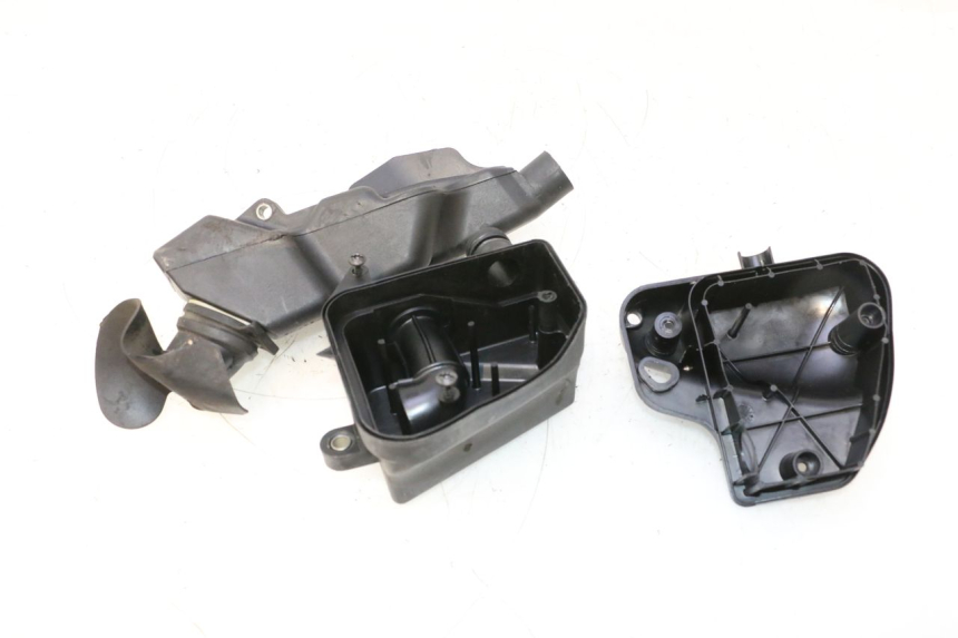 photo de CAJA DE AIRE PEUGEOT TKR TREKKER FURIOUS 50 (2005 - 2014) - Detalles de los puntos de fijación