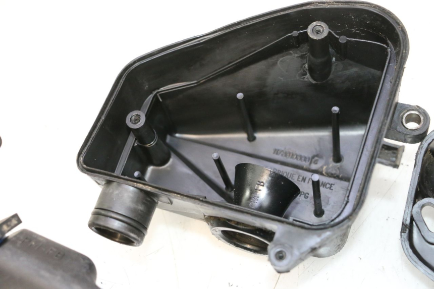 photo de CAJA DE AIRE PEUGEOT TREKKER 50 (1995 - 2004) - Estado de la superficie y material