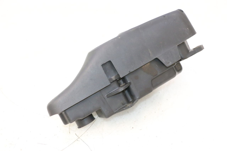 photo de CAJA FILTRO PIAGGIO TYPHOON 50 (2000 - 2009) - Otra perspectiva