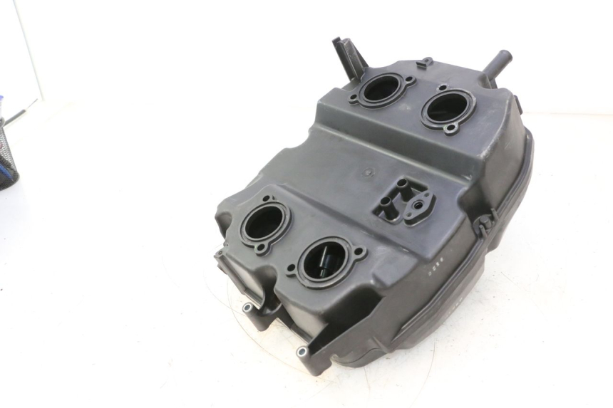 photo de CAJA FILTRO HONDA VFR FI RC46 800 (1998 - 2001) - Otra perspectiva