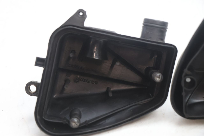 photo de CAJA FILTRO PEUGEOT VIVACITY 50 (1998 - 2003) - Detalles de los puntos de fijación