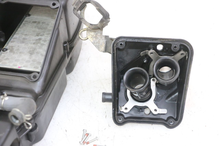 photo de CAJA FILTRO HONDA XLV VARADERO 125 (2000 - 2006) - Estado de la superficie y material