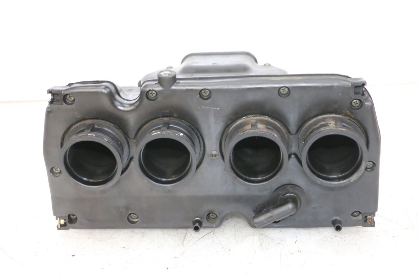 photo de CAJA FILTRO YAMAHA FZS FAZER 600 (2001 - 2003) - Detalles de los puntos de fijación