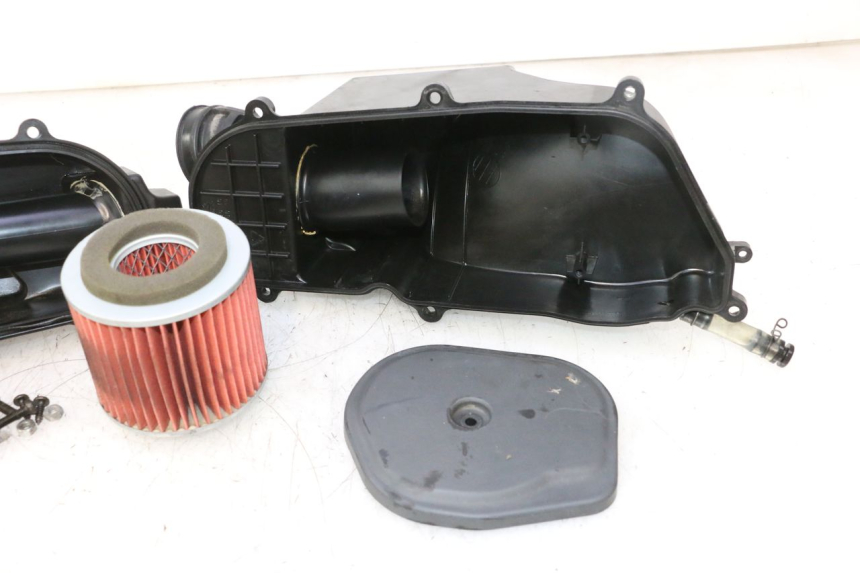 photo de CAJA DE AIRE YAMAHA YP MAJESTY 125 (2002 - 2006) - Otra perspectiva