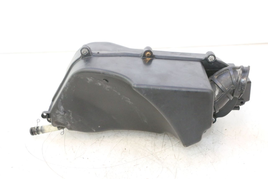 photo de CAJA DE AIRE YAMAHA YP MAJESTY 125 (2002 - 2006) - Detalles de los puntos de fijación