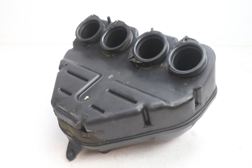 photo de CAJA FILTRO YAMAHA YZF R GENESIS 750 (1993 - 1998) - Primer plano técnico