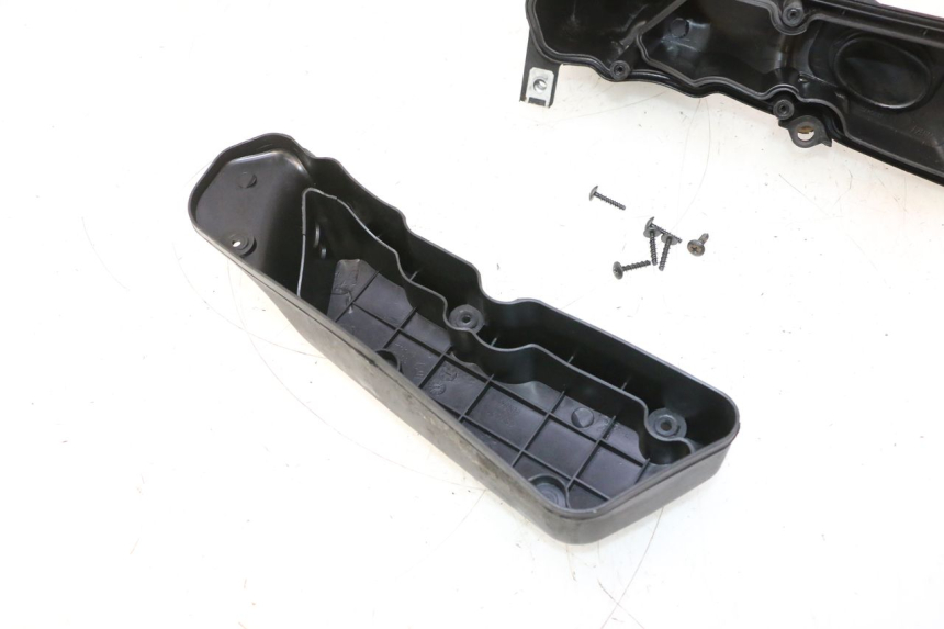 photo de CAJA DE AIRE PIAGGIO ZIP 2T 50 (2009 - 2019) - Estado de la superficie y material