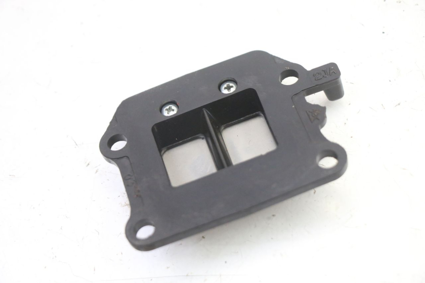 photo de ADMISION MBK BOOSTER NEXT GENERATION 50 (1995 - 1998) - Otra perspectiva