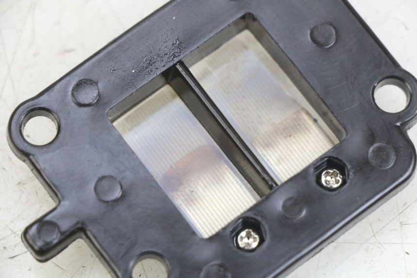 photo de CAJA DE LáMINAS MBK BOOSTER SPIRIT 50 (2004 - 2017) - Zoom estado de uso