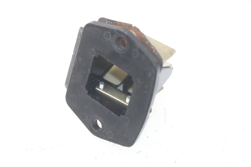 photo de CAJA DE LáMINAS PIAGGIO FLY 2T 50 (2004 - 2017) - Detalle de la pieza