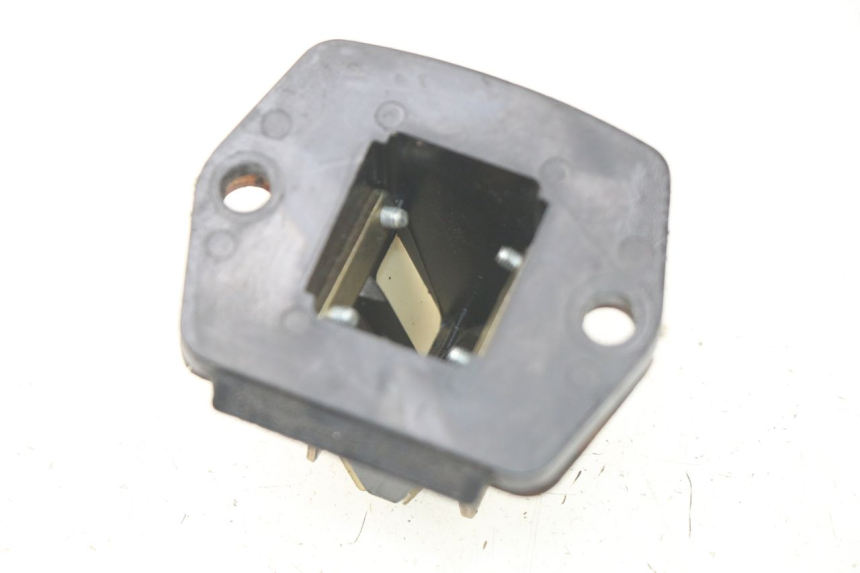 photo de CAJA DE LáMINAS PIAGGIO FLY 2T 50 (2004 - 2017) - Zoom estado de uso