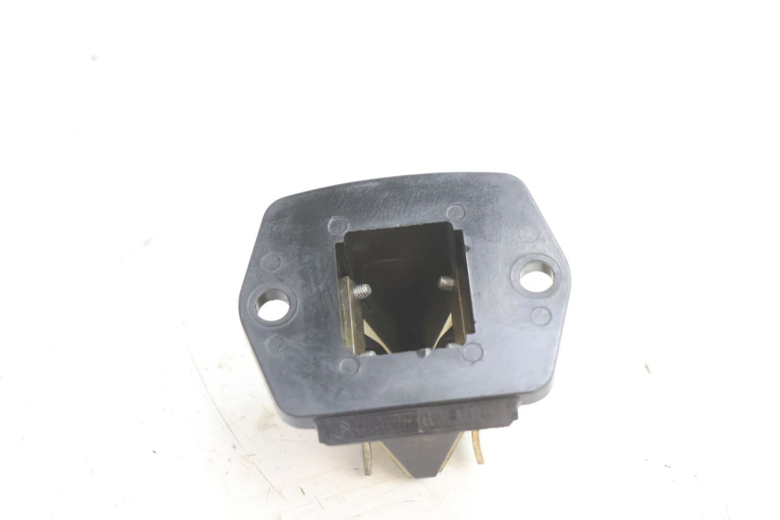 photo de CAJA DE LáMINAS PIAGGIO FLY 2T 50 (2004 - 2017) - Zoom estado de uso