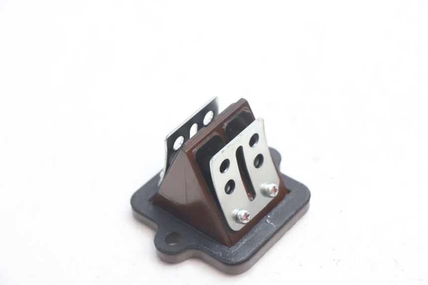 photo de ADMISION PEUGEOT KISBEE 2T 50 (2018 - 2022) - Detalle de la pieza