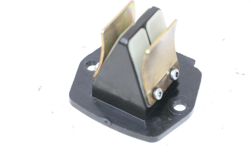 photo de ADMISION PIAGGIO NEW TYPHOON 50 (2018 - 2021) - Otra perspectiva