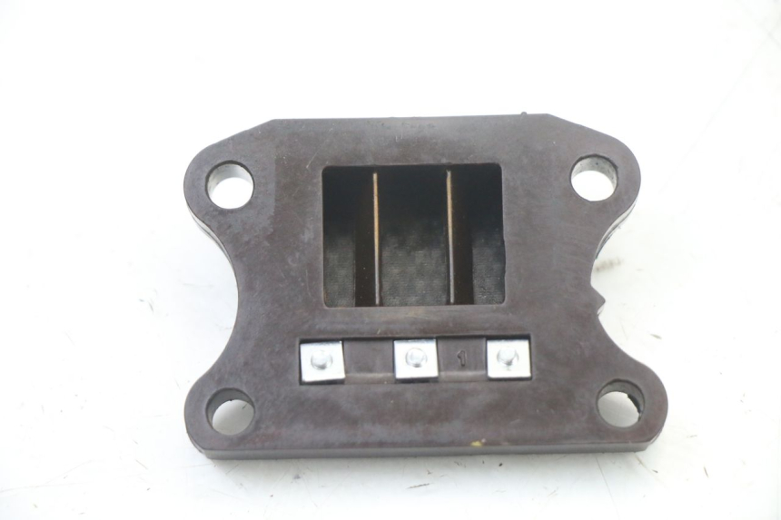 photo de CAJA DE LáMINAS PEUGEOT TKR TREKKER FURIOUS 50 (2005 - 2014) - Primer plano técnico