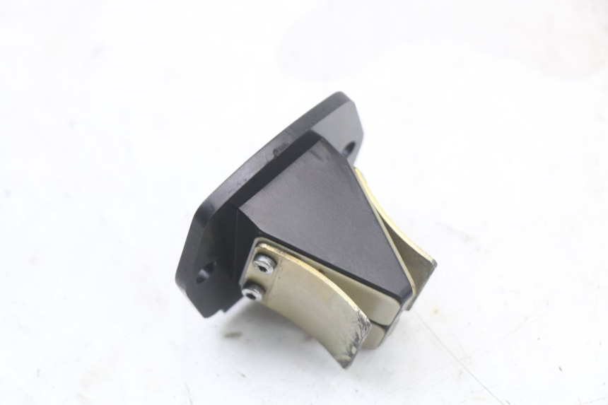 photo de CAJA DE LáMINAS PIAGGIO VESPA LX 2T 50 (2005 - 2013) - Detalle de la pieza