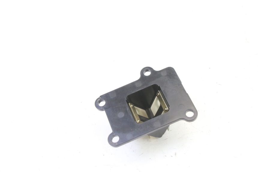 photo de CAJA DE VÁLVULAS PGO RODOSHOW 2T 50 (2003 - 2007) - Zoom estado de uso