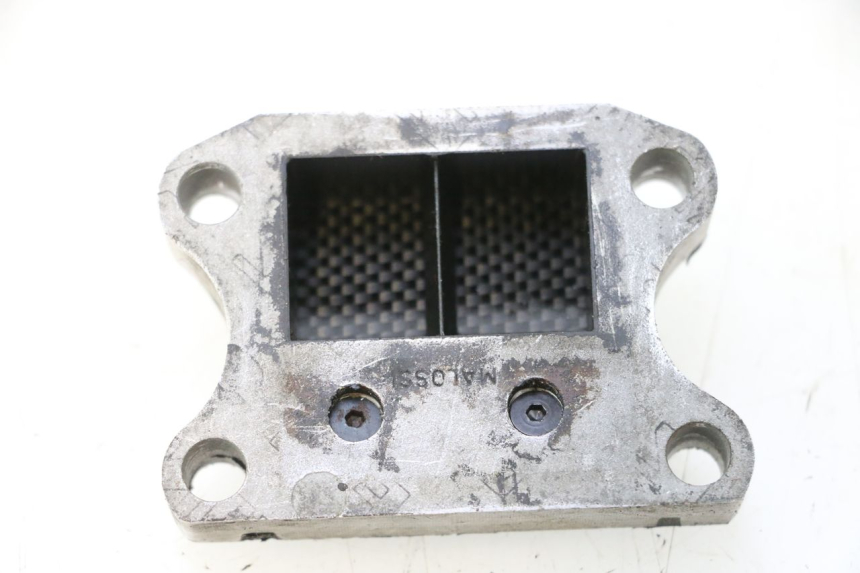 photo de ADMISION PEUGEOT SPEEDFIGHT 2 AC 50 (2000 - 2009) - Primer plano técnico