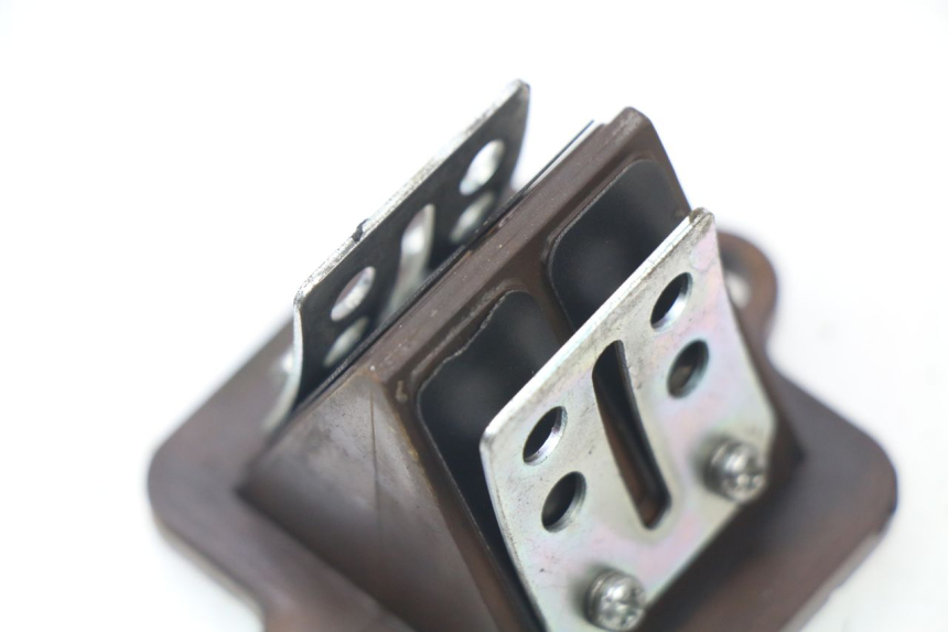 photo de ADMISION PEUGEOT SPEEDFIGHT 3 AIR 50 (2009 - 2015) - Zoom estado de uso