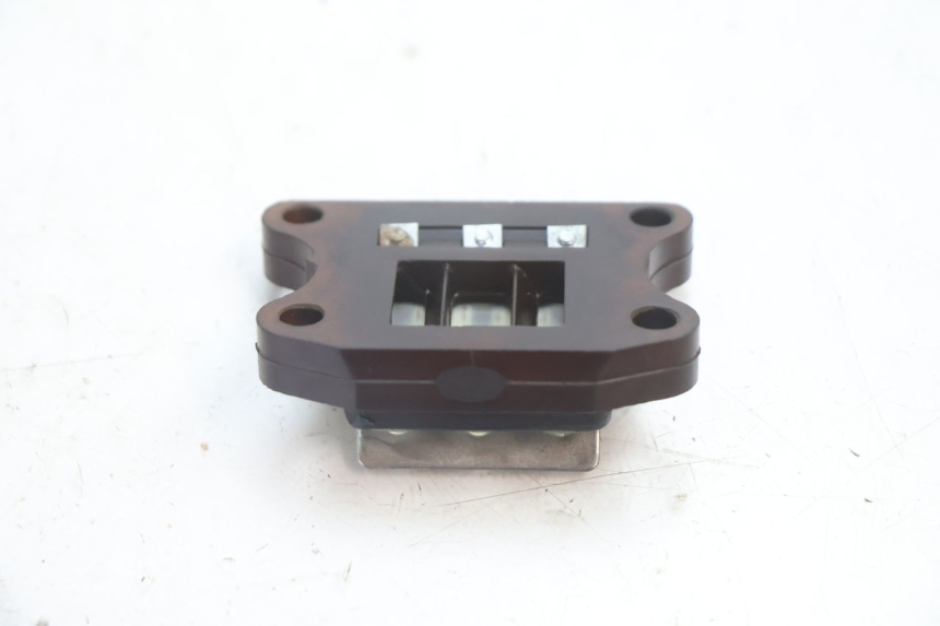 photo de CAJA DE LáMINAS PEUGEOT SPEEDFIGHT LC 50 (1996 - 2002) - Otra perspectiva