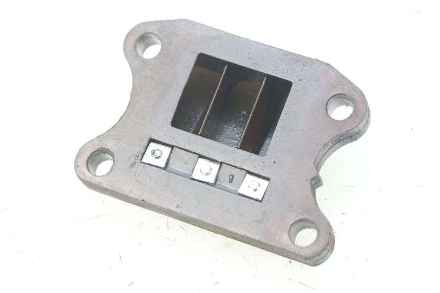 photo de CAJA DE LáMINAS PEUGEOT TKR TREKKER FURIOUS 50 (2005 - 2014) - Detalle de la pieza