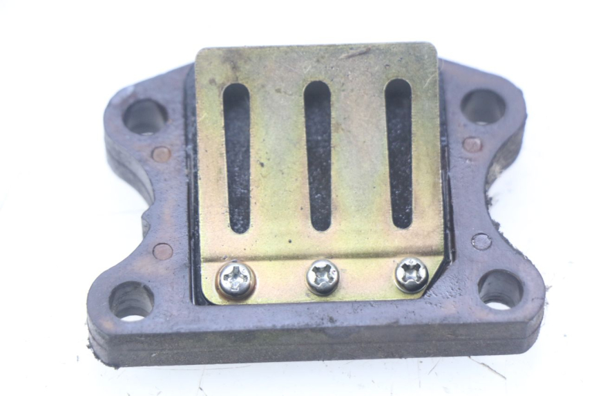 photo de CAJA DE LáMINAS PEUGEOT TKR TREKKER FURIOUS 50 (2005 - 2014) - Zoom estado de uso