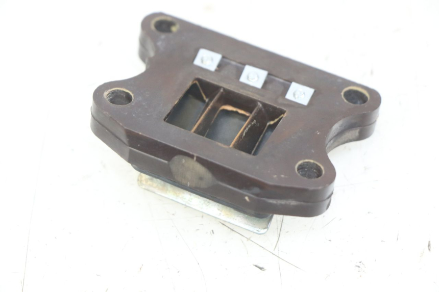 photo de CAJA DE LáMINAS PEUGEOT TKR TREKKER FURIOUS 50 (2005 - 2014) - Detalle de la pieza