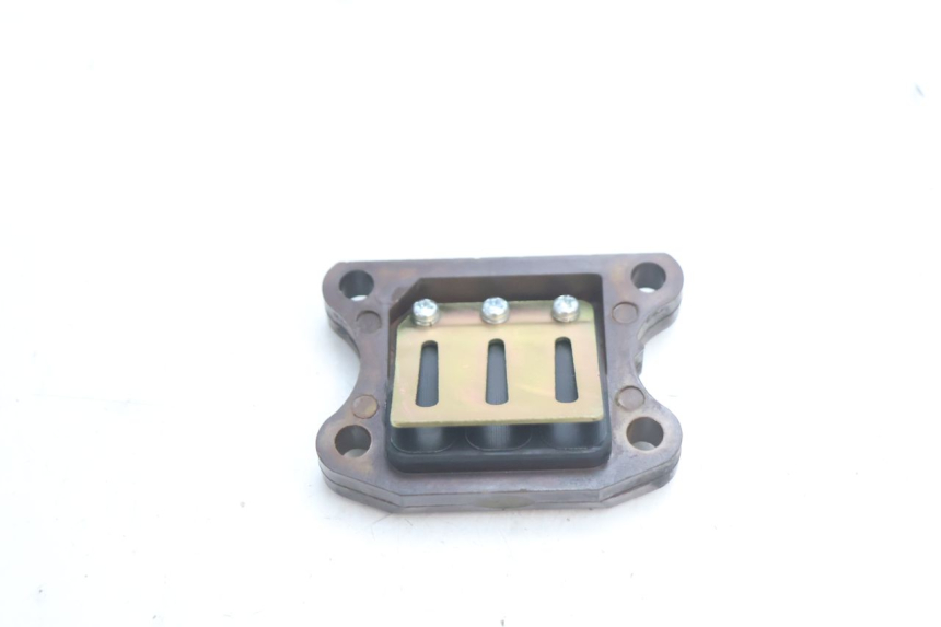 photo de ADMISION PEUGEOT TREKKER 50 (1995 - 2004) - Detalle de la pieza