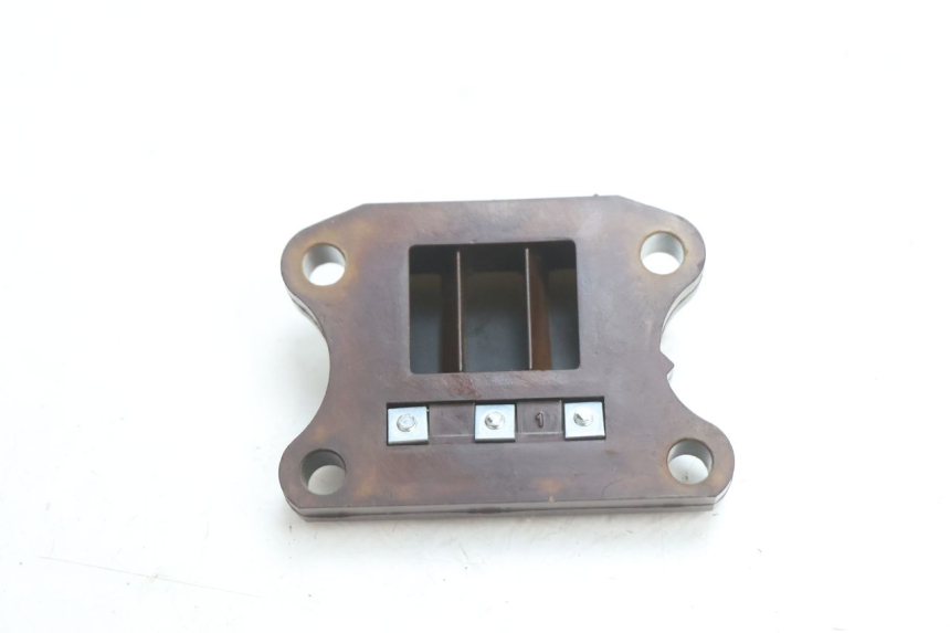 photo de ADMISION PEUGEOT TREKKER 50 (1995 - 2004) - Zoom estado de uso