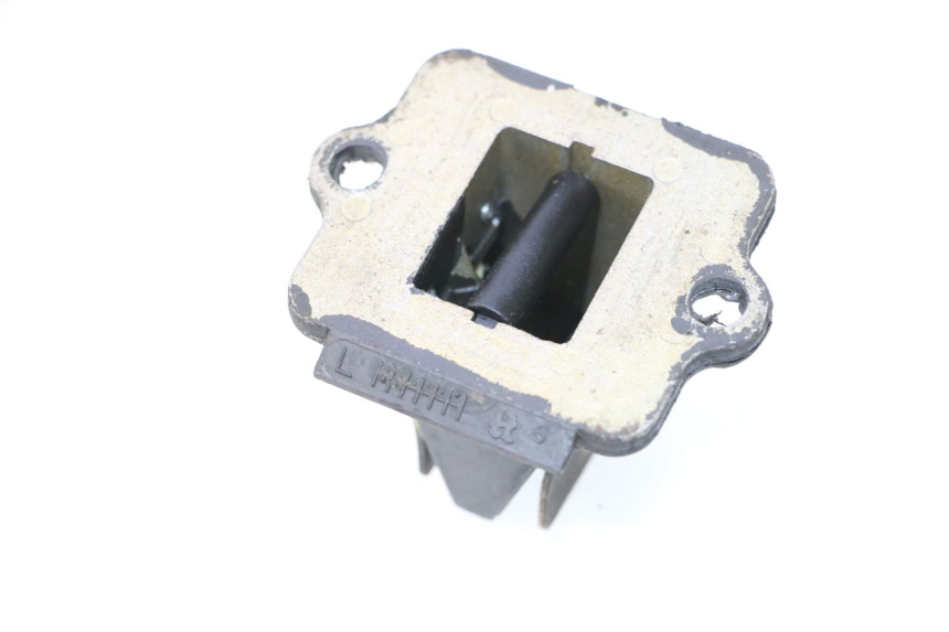 photo de ADMISION PIAGGIO TYPHOON 50 (2000 - 2009) - Primer plano técnico