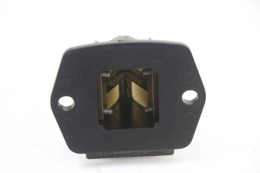 photo de CAJA DE LáMINAS PIAGGIO VESPA LX 2T 50 (2005 - 2013) - Zoom estado de uso