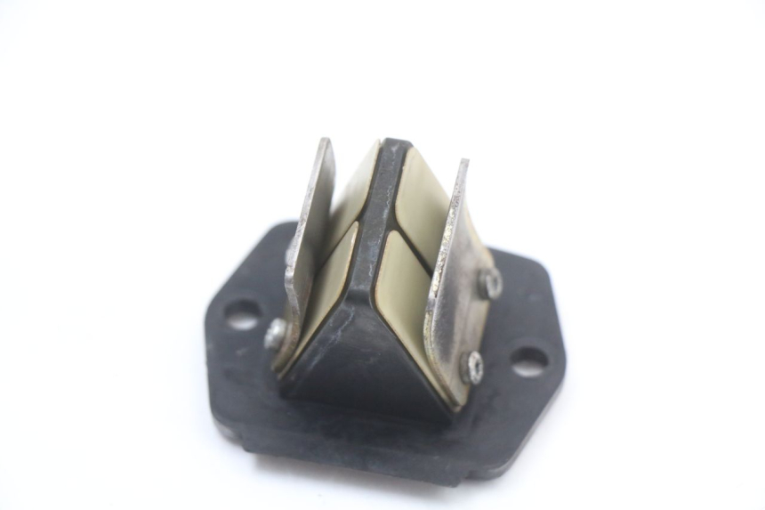 photo de CAJA DE LáMINAS PIAGGIO VESPA S 2T 50 (2007 - 2014) - Otra perspectiva