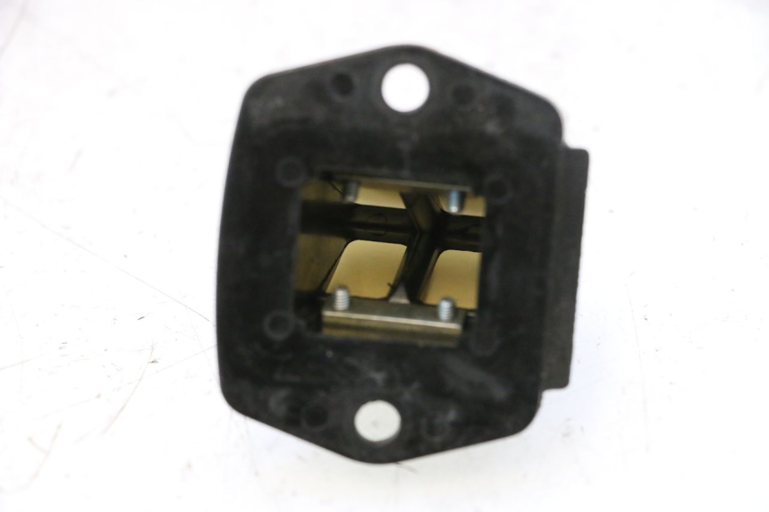 photo de CAJA DE LáMINAS PIAGGIO VESPA S 2T 50 (2007 - 2014) - Primer plano técnico