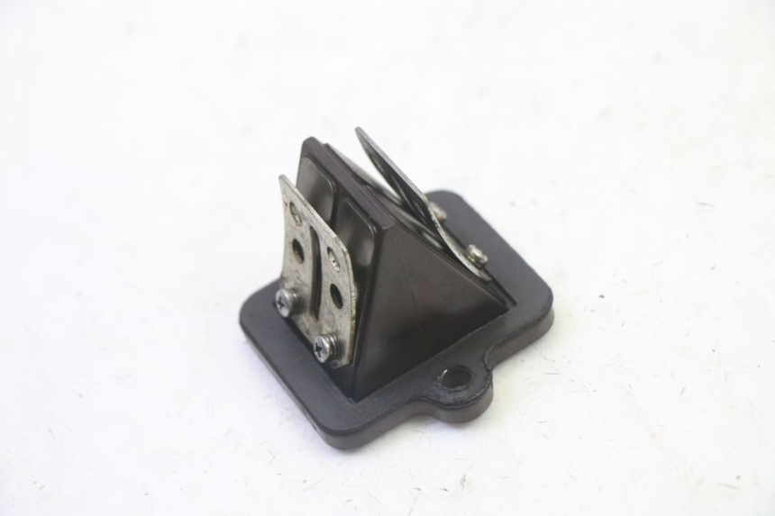 photo de ADMISION PEUGEOT VIVACITY NEW 2T 50 (2008 - 2017) - Detalle de la pieza