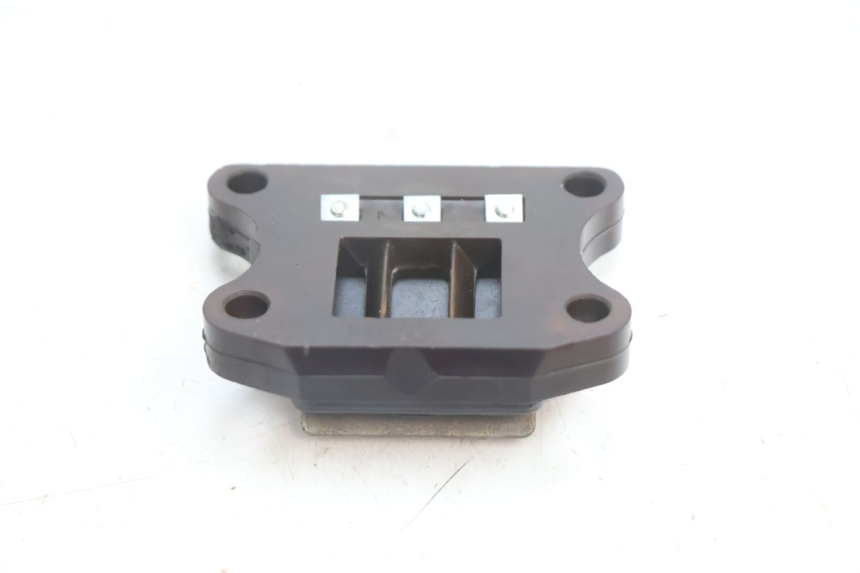 photo de ADMISION PEUGEOT VIVACITY 50 (2004 - 2009) - Otra perspectiva