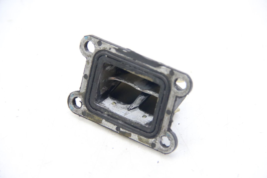 photo de CAJA DE VÁLVULAS PEUGEOT XP6 50 (1997 - 2003) - Otra perspectiva