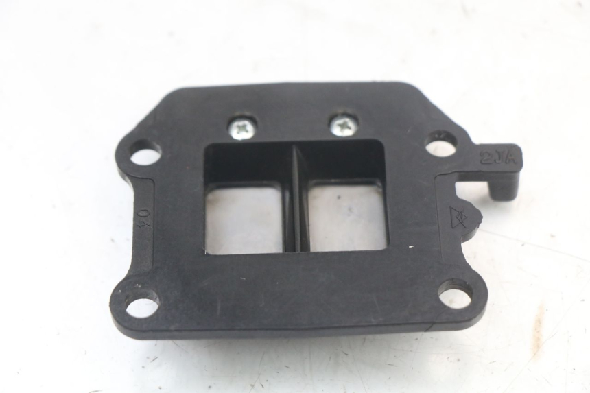 photo de ADMISION YAMAHA BW'S NG NEXT GENERATION 50 (1996 - 2003) - Otra perspectiva