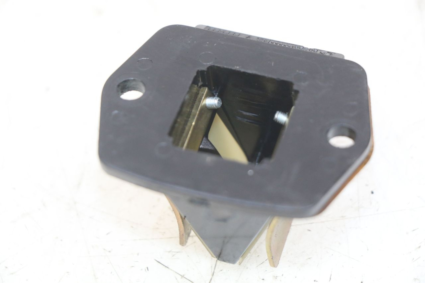 photo de CAJA DE LáMINAS PIAGGIO ZIP 2T 50 (2009 - 2019) - Zoom estado de uso