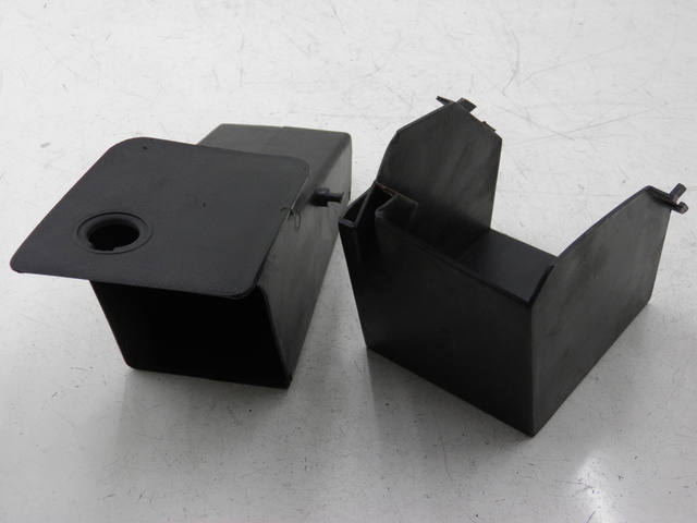 photo de GUANTERA YAMAHA YP MAJESTY 125 (2007 - 2010) - Detalle de la pieza