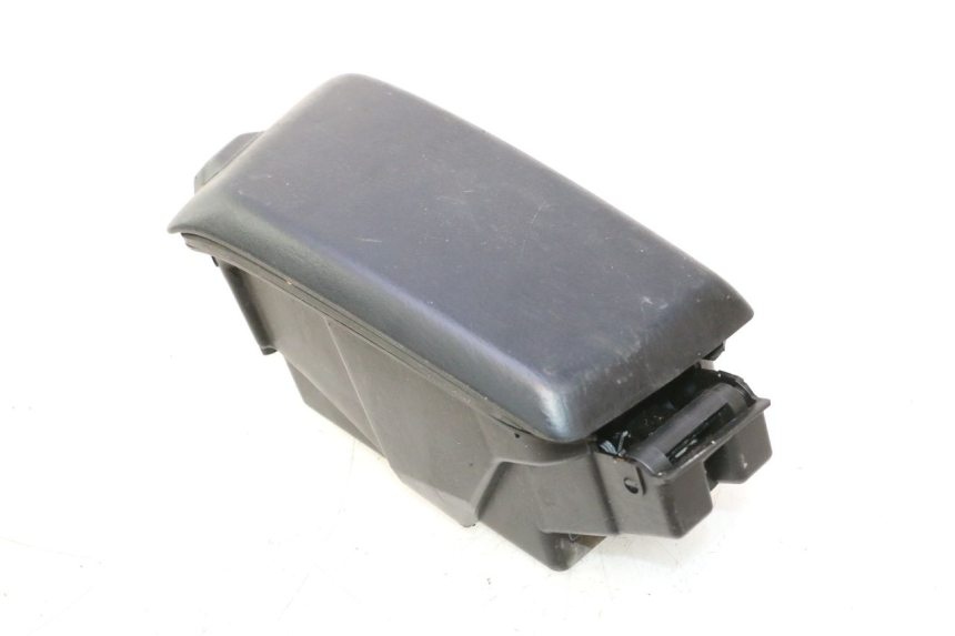 photo de GUANTERA HONDA FJS SILVER WING SILVERWING 400 (2005 - 2008) - Primer plano técnico