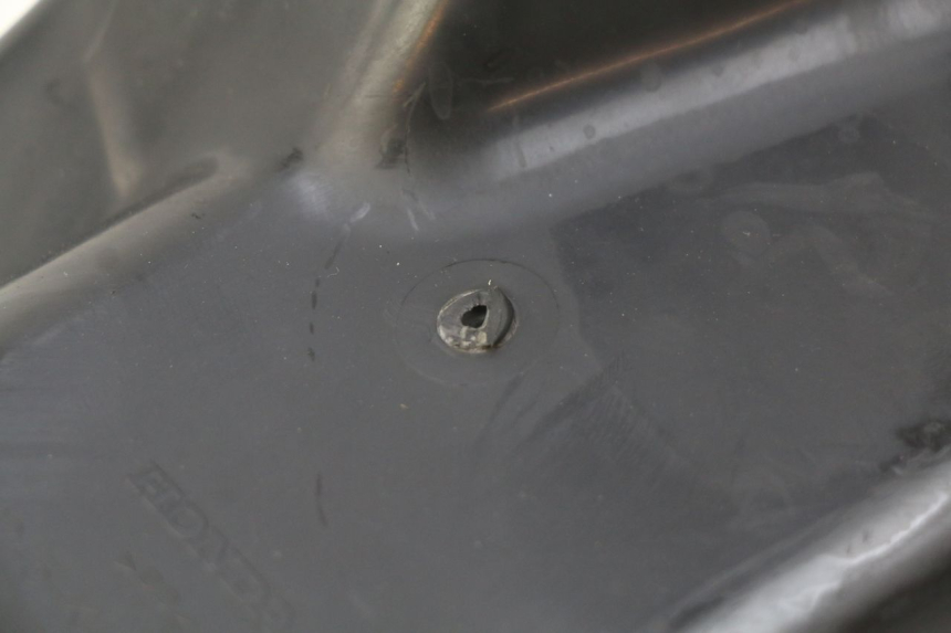 photo de CAJA DE GUANTES HONDA FORZA 125 (2015 - 2016) - Otra perspectiva