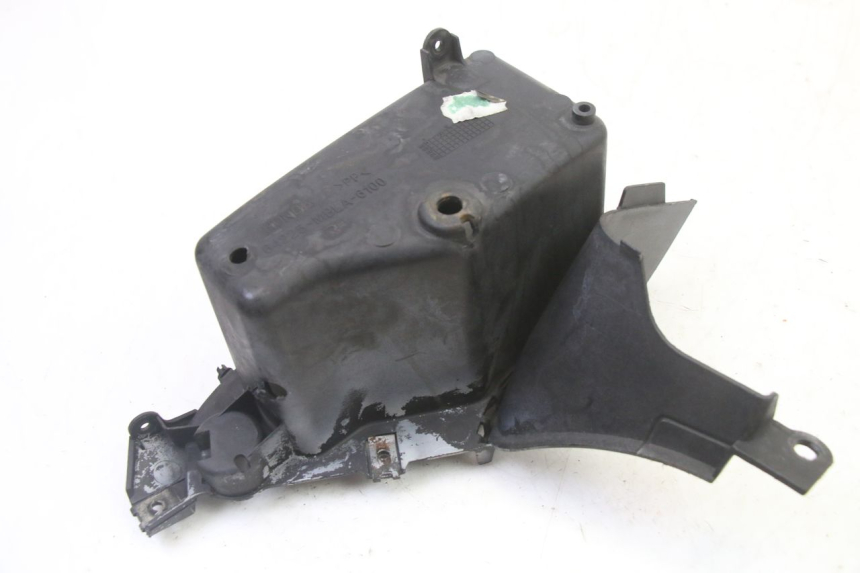 photo de GUANTERA HONDA NTV DEAUVILLE 650 (2001 - 2006) - Detalles de los puntos de fijación